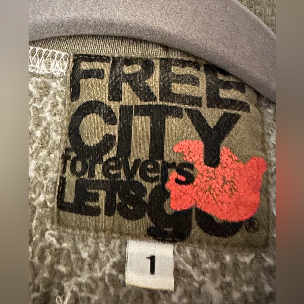 Freecity Tan Hoodie with Nature Graphic - Picture 6 of 9